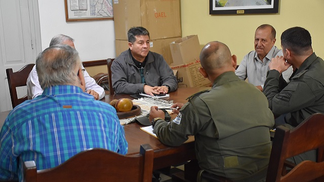 El Intendente Adalberto Papp recibió a autoridades de Gendarmería Nacional para coordinar Acciones de Seguridad 