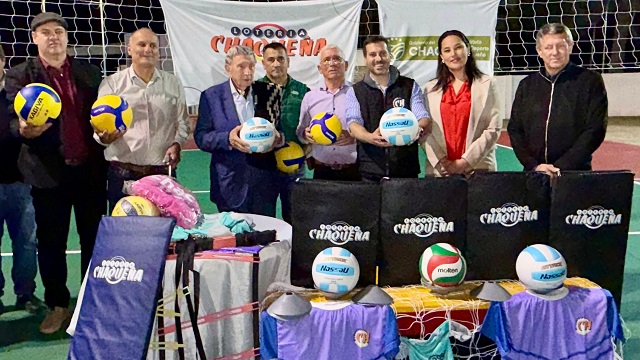 De la firma a la realidad: Mesón de Fierro ya cuenta con una nueva Cancha de Vóley en el Club Sportivo Necochea 