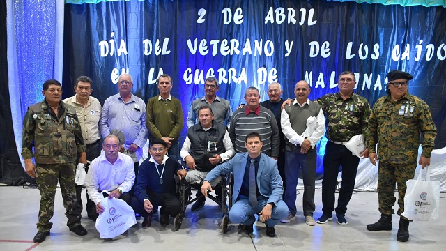 Villa Berthet: Acto día del Veterano y de los Caídos en la Guerra de Malvinas.