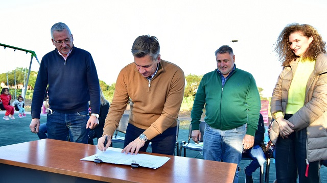 Concepción del Bermejo: El Gobernador Zdero inauguró la Plaza de las Infancias, además, acordó la mejora y ampliación del Registro Civil 