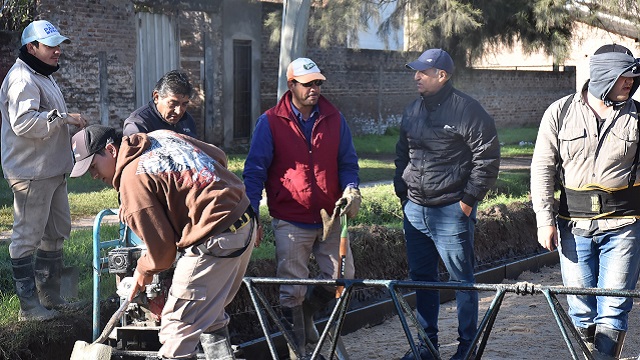 Municipalidad de Villa Angela inicia nueva Obra de Pavimentación en calle Padre Eduardo Hryniewick 
