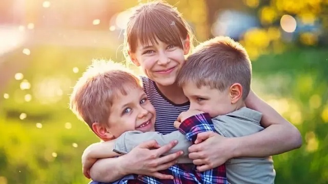 4 de marzo: Día del hermano