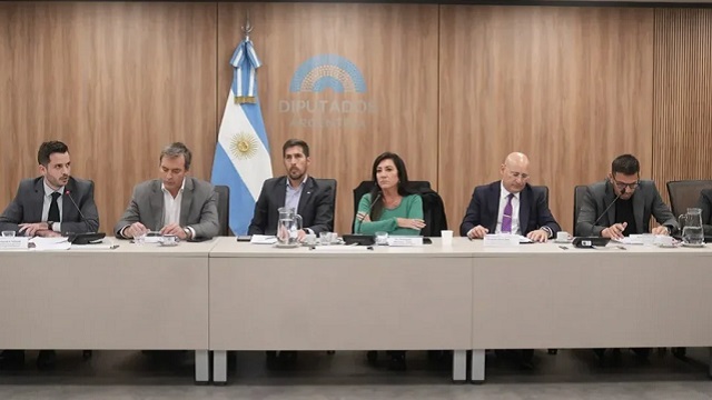 La AFA respaldó la ley antibarras, pero criticó no haber sido consultada