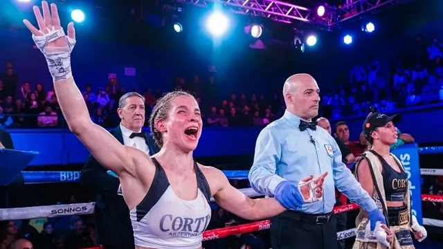 Sol Cudos se consagró campeona mundial de peso mínimo de la FIB al vencer a Sol Baumstarth