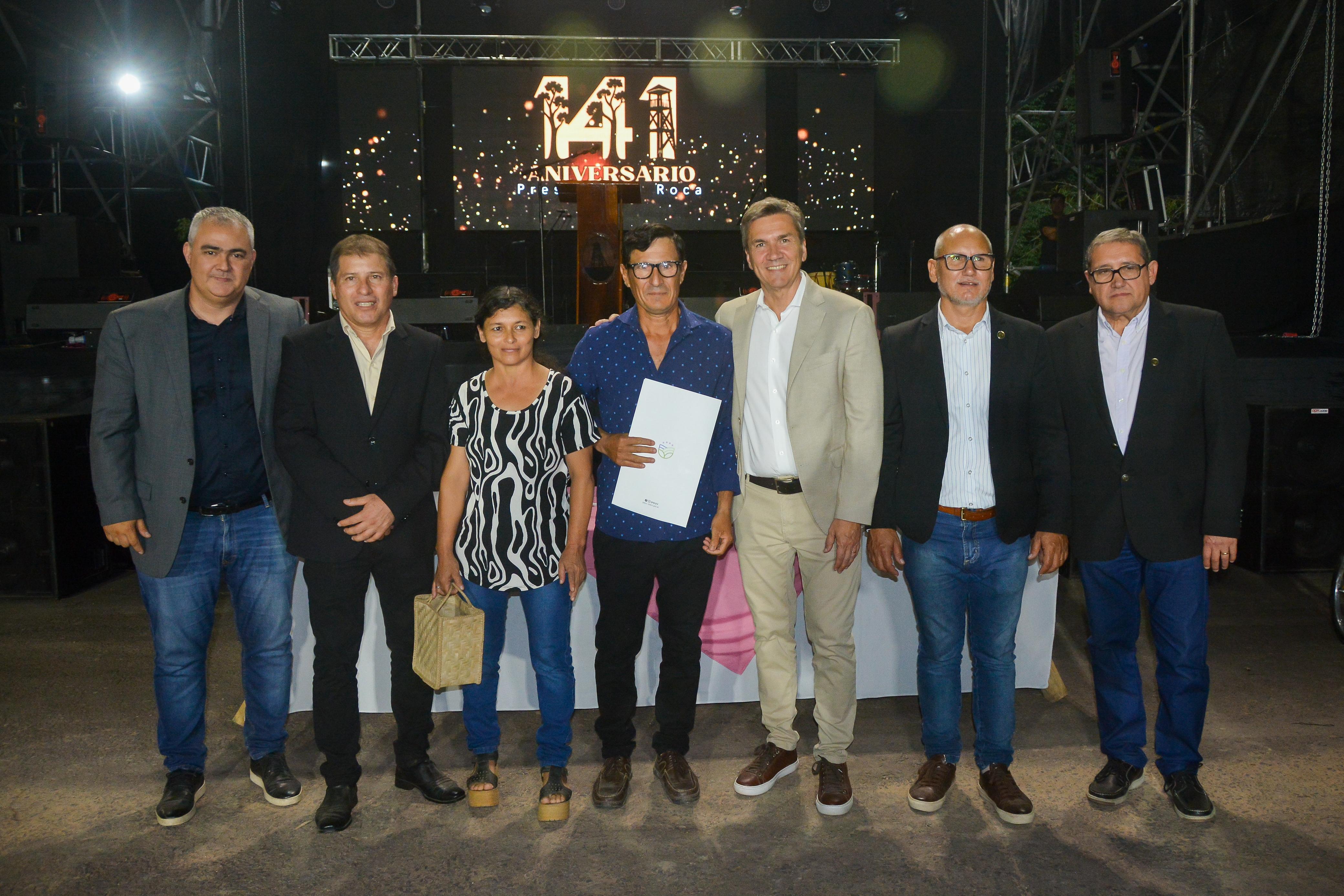 EL GOBERNADOR ZDERO ACOMPAÑÓ EL 141° ANIVERSARIO DE PRESIDENCIA ROCA CON OBRAS, ENTREGAS Y RECONOCIMIENTOS A LA COMUNIDAD*