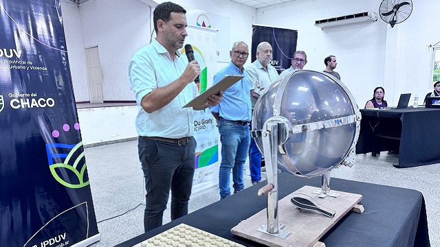 El IPDUV realiz&oacute; el sorteo p&uacute;blico de Viviendas en Coronel Du Graty 