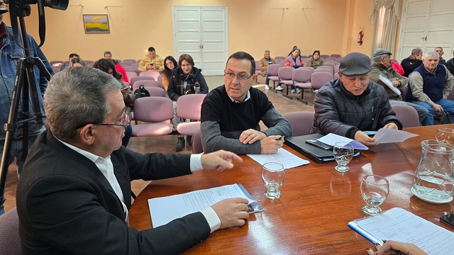 Buyatti criticó trabas administrativas del Ejecutivo: "Volvemos siempre a los mismos temas"