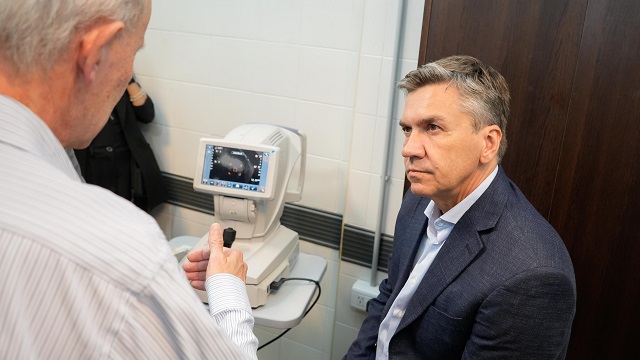 S&aacute;enz Pe&ntilde;a: Zdero inaugur&oacute; el nuevo Consultorio Oftalmol&oacute;gico en el Hospital 4 de Junio 