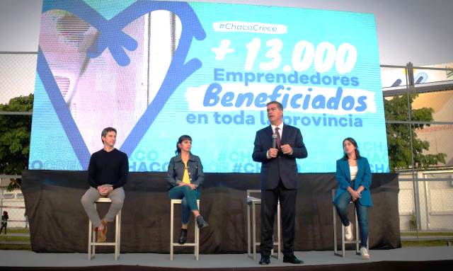 Emprendemos Todxs: Capitanich entregó beneficios para fortalecer proyectos de economía social del gran Resistencia