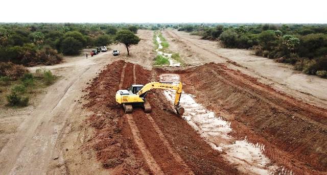 La APA realiza la limpieza y readecuación del Canal Rio Muerto - Las Colonias y el Paleocauce Tañigo 