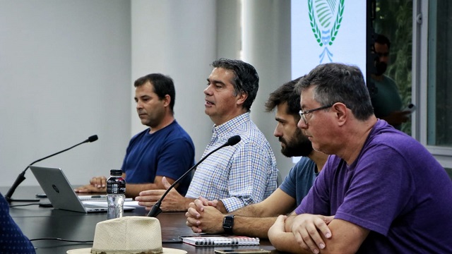 Acompañamiento a productores: Capitanich recibió a referentes de la Federación Agraria Argentina para fortalecer el servicio energético rural  