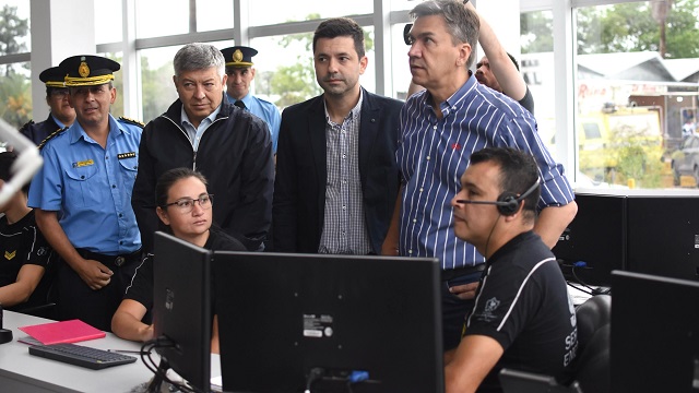 Zdero en el centro de monitoreo de Sáenz Peña: “Mas control y seguridad para los ciudadanos”