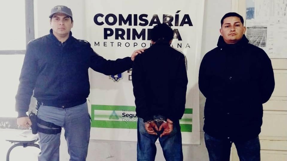 La Policía del Chaco detuvo a tres personas involucradas en el robo de un comercio avícola ubicado en el microcentro de Resistencia 