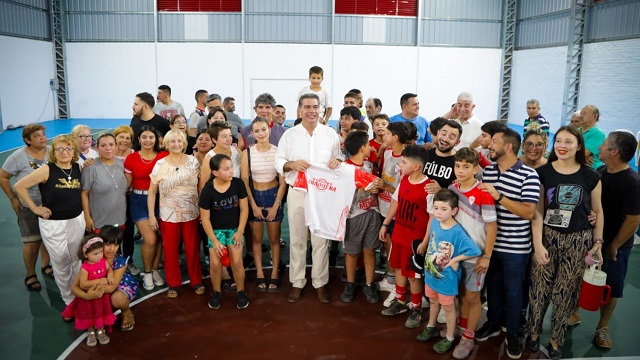 Capitanich inauguró la refacción del Club Resistencia Central y llamó a defender el deporte como política de estado