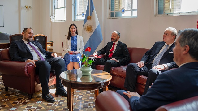 Desde el Congreso, Capitanich promueve una agenda de Mercado con Montenegro para fortalecer la producci&oacute;n Chaque&ntilde;a 