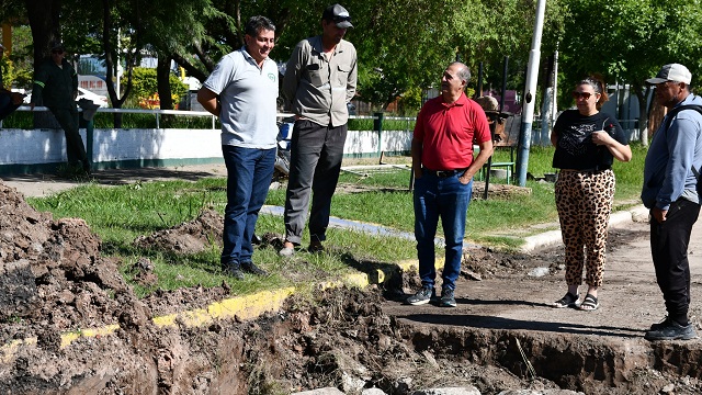 Villa &Aacute;ngela: Trabajos de bacheo en Av. Kennedy y Boulevard San Mart&iacute;n 