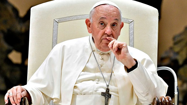 El papa Francisco sigue "estable" y festejó los 12 años de su pontificado