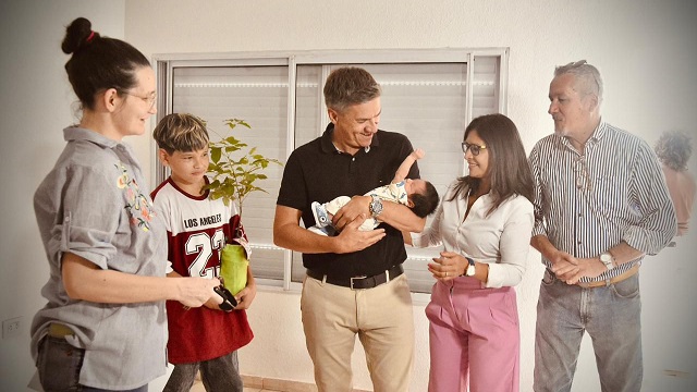 El Gobernador Zdero entreg&oacute; Viviendas en Concepci&oacute;n del Bermejo: &ldquo;Obras Terminadas y Familias con Casa Propia&rdquo;