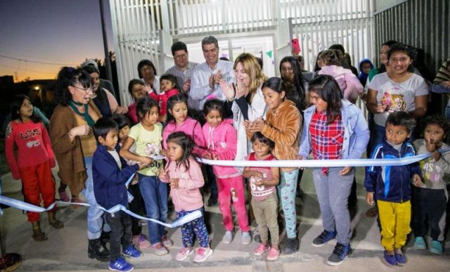 Obras para garantizar derechos: Capitanich inauguró un Centro de Desarrollo Infantil y mas pavimento en Villa Río Bermejito  