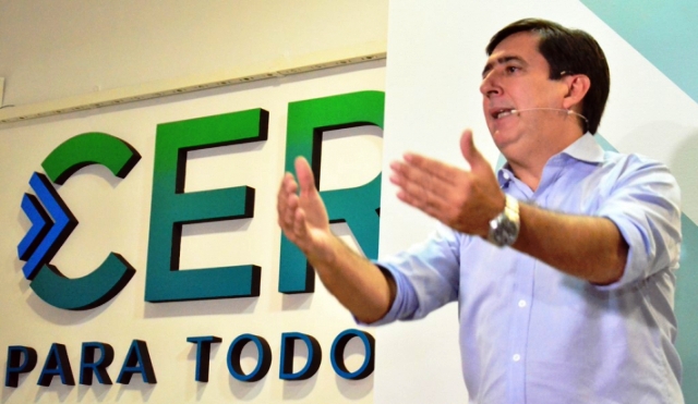 A horas del cierre de alianzas, Gustavo Martínez confirmó que se abre del PJ y presenta el Frente CER