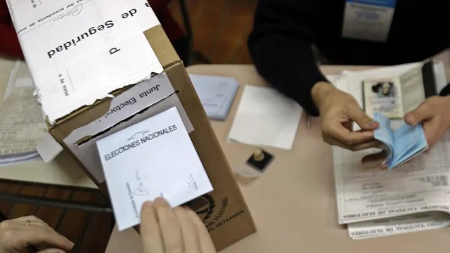 Comienza el pago a las autoridades de mesa de las elecciones del 11 de mayo 