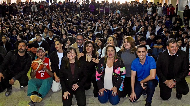 La Vicegobernadora Schneider encabezó jornada de prevención y salud integral en adolescentes  