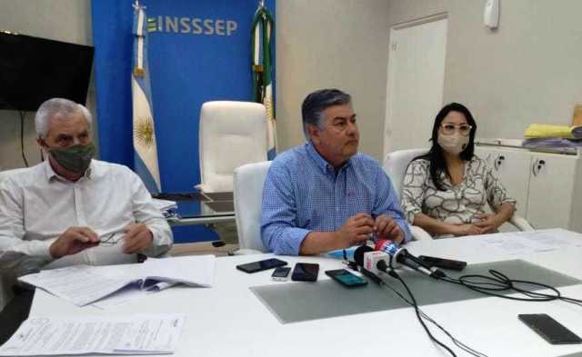 El Insssep presentó un nuevo esquema para garantizar el servicio de sepelios