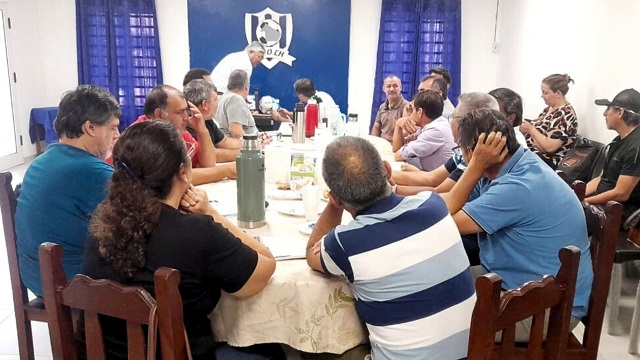 Villa &Aacute;ngela: Buyatti particip&oacute; de una reuni&oacute;n con autoridades del f&uacute;tbol chaque&ntilde;o