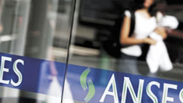 Anses: quiénes cobran la AUH este lunes 17 de marzo