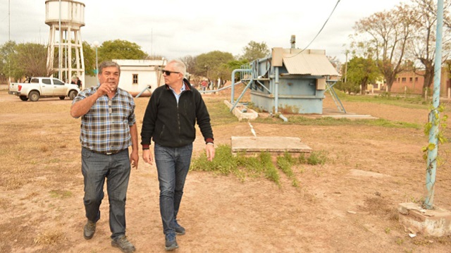 TACO POZO: SAMEEP ATENDIÓ DEMANDAS E INSISTIÓ EN EL CUIDADO Y EL USO RACIONAL DEL AGUA