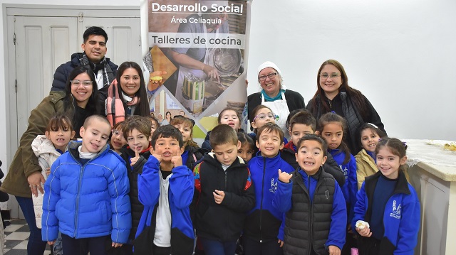 Alumnos de la U.E.G.P. Nº28 Félix Frías participaron del Taller de Cocina para Celíacos 