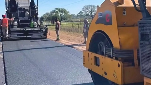 Avanza la pavimentación de la Ruta Provincial N°30