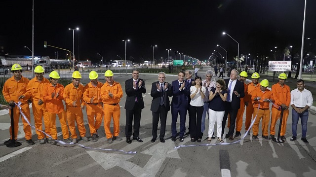 Capitanich y Fernández inauguraron la autovía de la ruta 11: “Es una obra extraordinaria y es necesario decir que nuestro Gobierno la hizo”