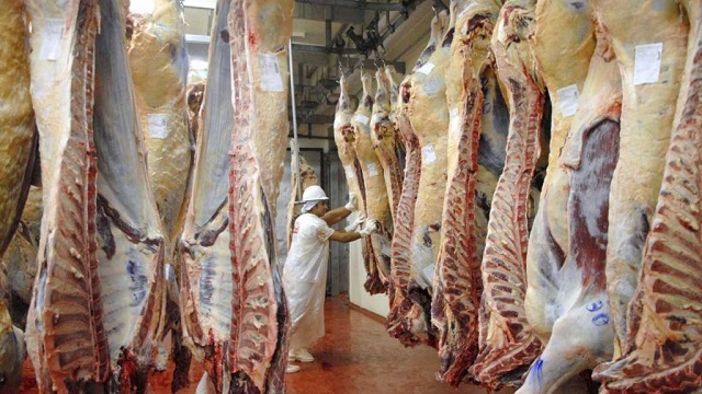 El Gobierno también eliminará las retenciones para la carne avícola y bovina