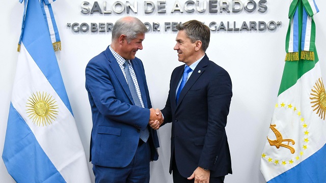 Fortaleciendo Relaciones: El Gobernador Zdero recibió esta mañana al Ministro Neven, de la Embajada Alemana 