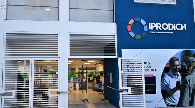 DURANTE EL RECESO ADMINISTRATIVO, IPRODICH MANTIENE LA ATENCIÓN A LA COMUNIDAD