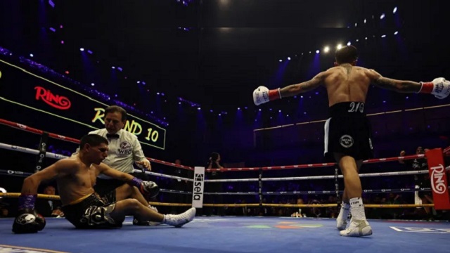 Puma Martínez cayó por un nocaut demoledor y perdió su título en Arabia Saudita