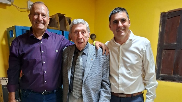 Adalberto Papp participó del Homenaje a Luis Landriscina realizado por el Club Sportivo Necochea de Mesón de Fierro 