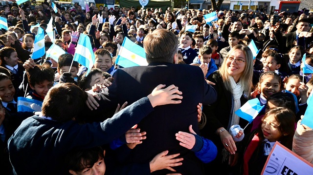 ”Prometer Lealtad a la Bandera el prometer respeto al otro” manifestó el Gobernador Zdero
