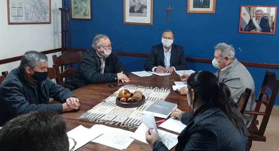 El Intendente Papp y su equipo se reunieron para analizar las nuevas medidas Provinciales  