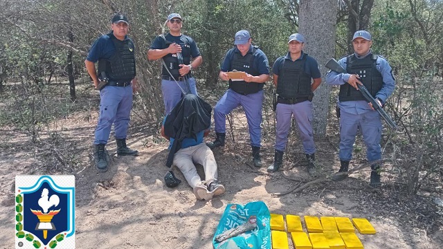 El Impenetrable: El equipamiento a Seguridad ya muestra resultados, secuestran 11 panes de cocaína 