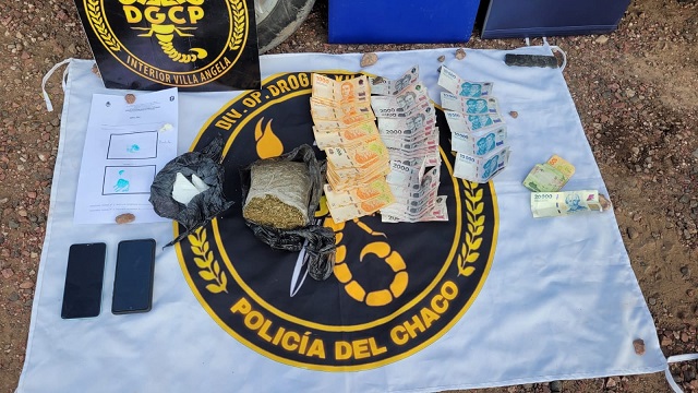 Control Vehicular: La División Drogas Villa Angela secuestró drogas, efectivo, automóvil y detuvo a 2 personas