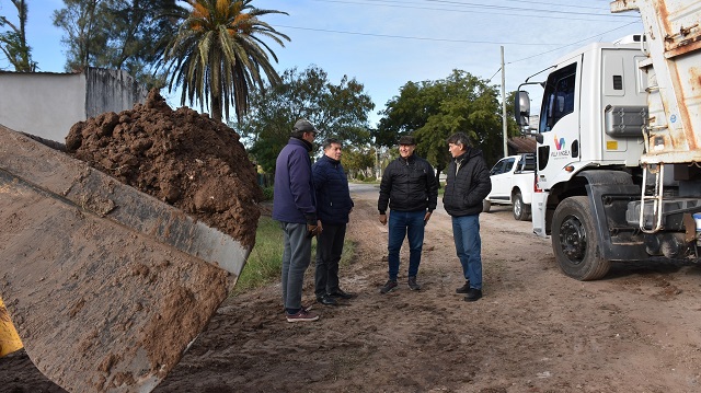 Papp supervisó el inicio de pavimentación en calle Maipú, en el marco de la cuarta etapa del Plan de Obras Municipal
