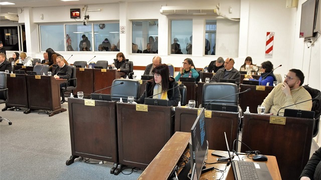 Comunicado del Bloque del PJ, Frente Grande, PTP: Matkovich huyó de la interpelación: el oficialismo evitó dar respuestas por la muerte del oficial Agustín Duarte