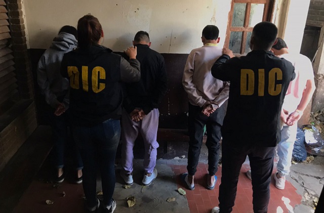 La Policía del Chaco demoró a cuatro menores por el robo grupal a una heladería