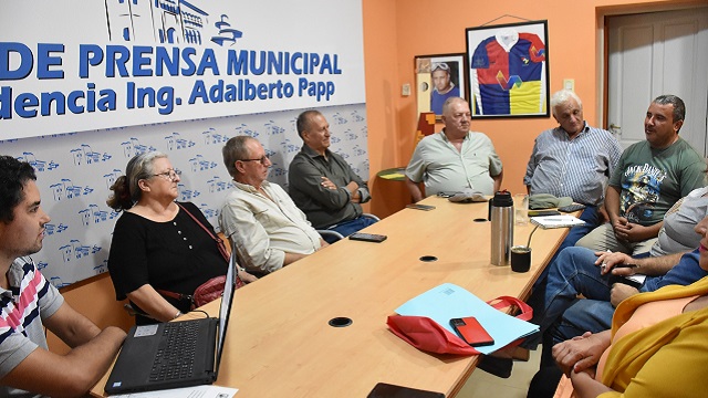 El Intendente Adalberto Papp se reunió con la comisión de emergencia para coordinar acciones en favor del sector agrícola y ganadero 