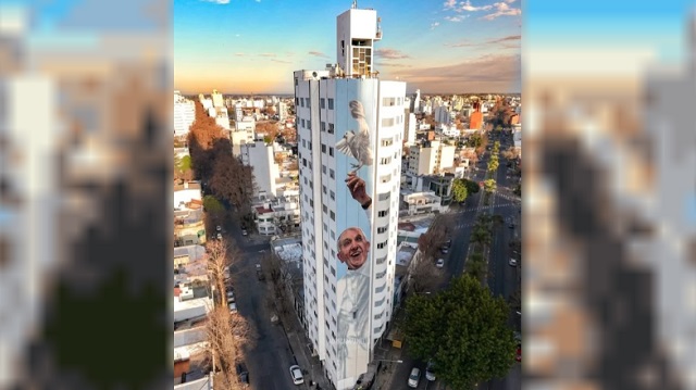 Inauguraron en La Plata el mural más grande del mundo dedicado al papa Francisco