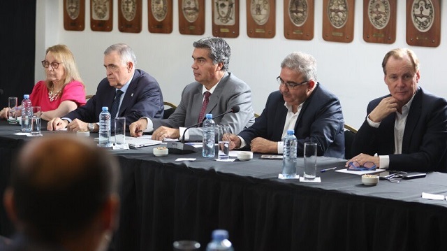 Gobernadores de 19 provincias respaldaron a Sergio Massa de cara al balotaje: “Es el presidente que necesitamos para lograr estabilidad”