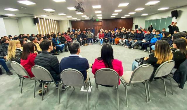 Chaco Solidario entregó máquinas y herramnientas a Emprendedores e Instituciones de Resistencia 