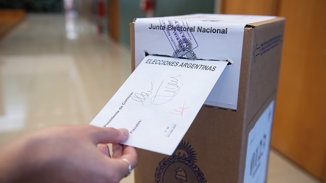 Elecciones nacionales: cuánto cobrarán las autoridades de mesa y delegados en octubre